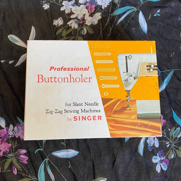 Singer Professional Buttonholer by Singer with Instructional Booklet Not Tested - Picture 1 of 12